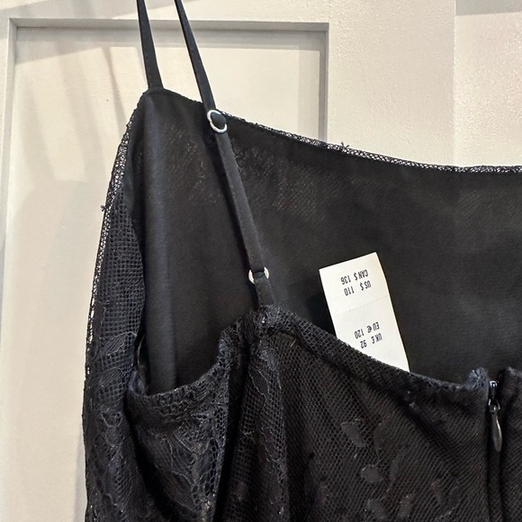 Abercrombie & Fitch Gray Lace Maxi Dress - Picture 4 of 6